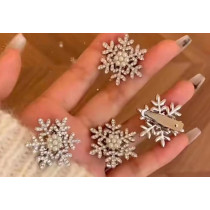 XMAS Diamante Snowflakes
